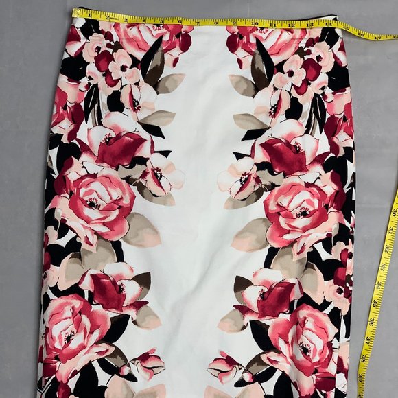 White House Black Market Pencil Skirt with Roses Floral Sz 2 - Picture 6 of 8